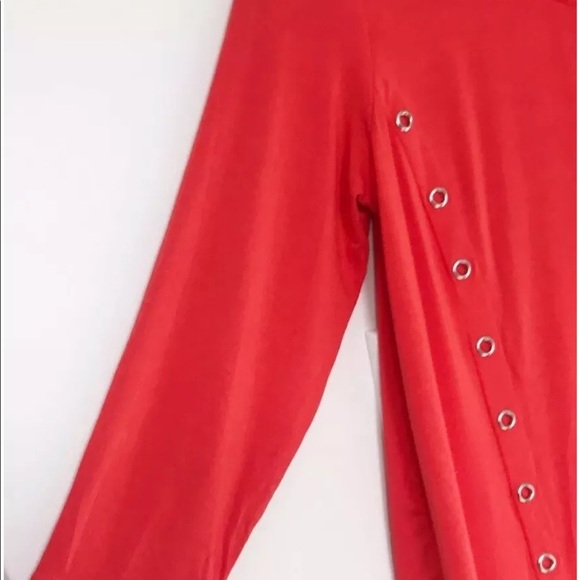 CARMEN MARC VALVO Red Knit Stretch Top w/Grommets - Picture 3 of 5